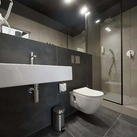 Atmosfera Hotel *